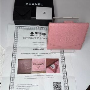 CHANEL NWOT luxury, soft, pebble, pink, leather wallet w/COA and box. Stunning.!